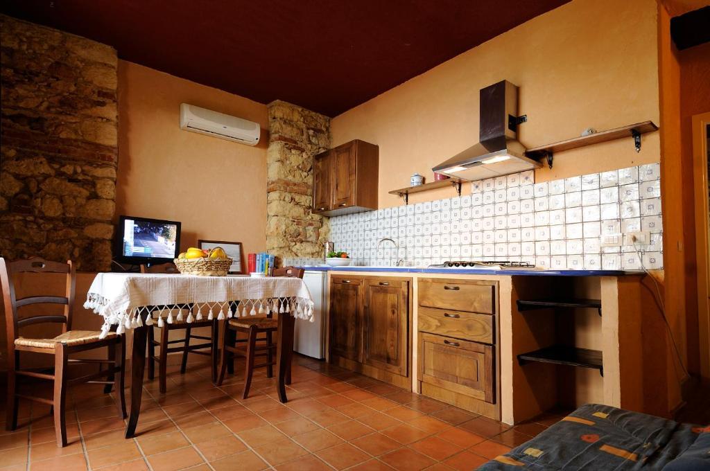 Residence Casa Torretta Gioiosa Marea Oda fotoğraf