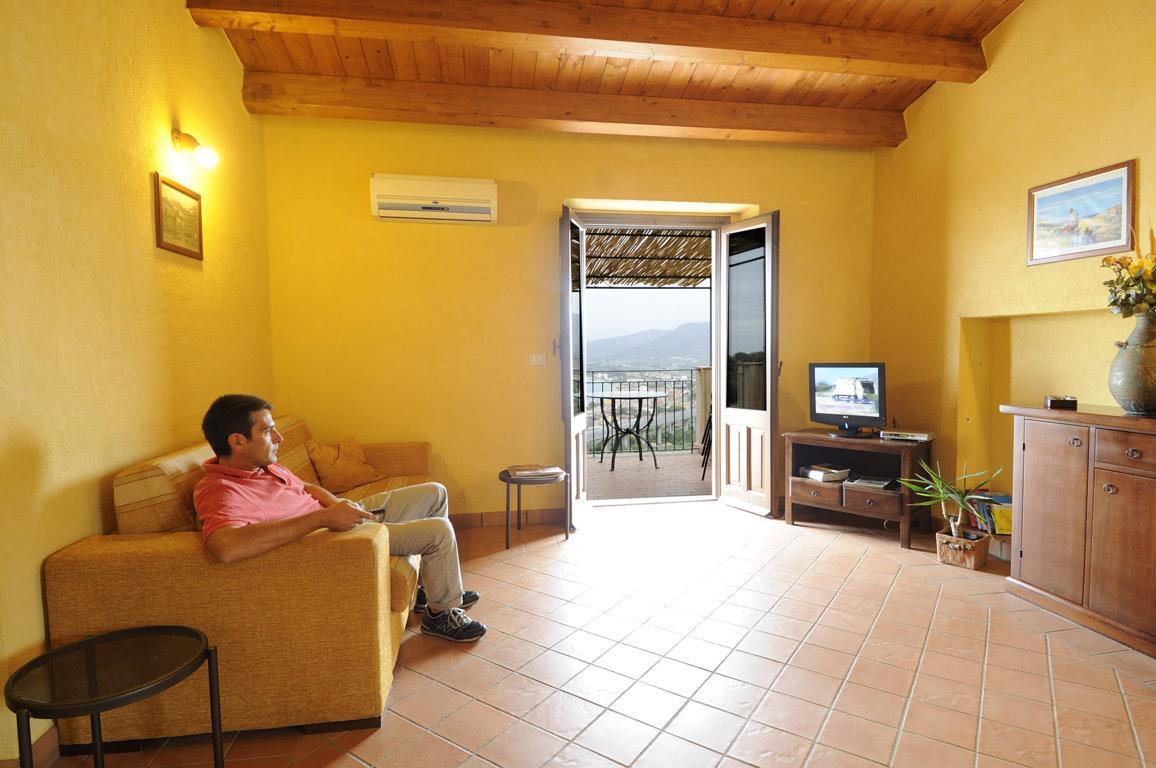 Residence Casa Torretta Gioiosa Marea Dış mekan fotoğraf