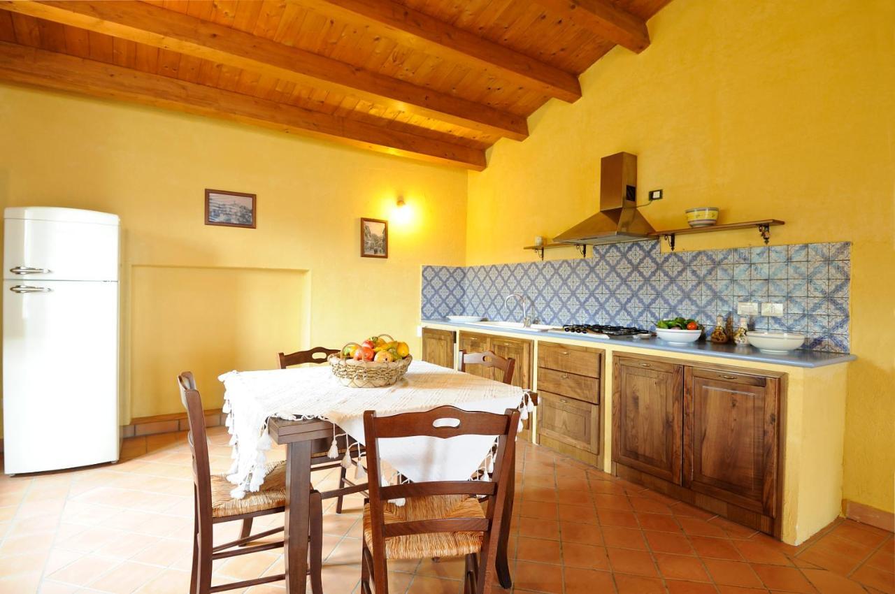 Residence Casa Torretta Gioiosa Marea Oda fotoğraf